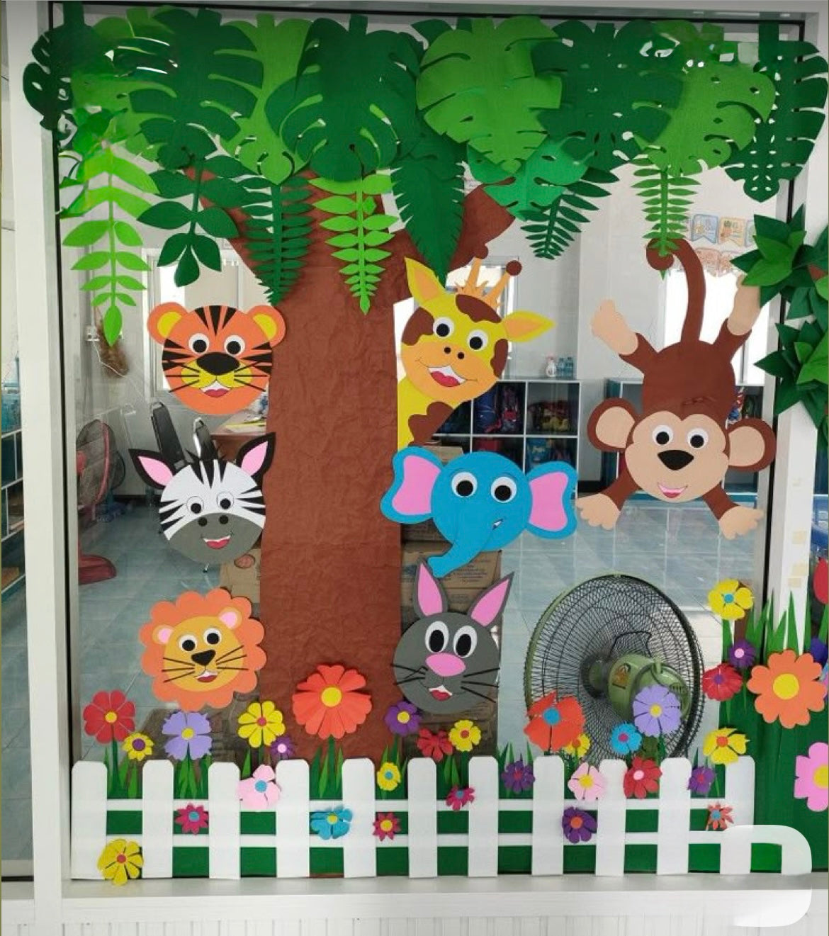 Customizable Felt Animal Wall – Interactive Learning & Decor - hunnybunny&co.
