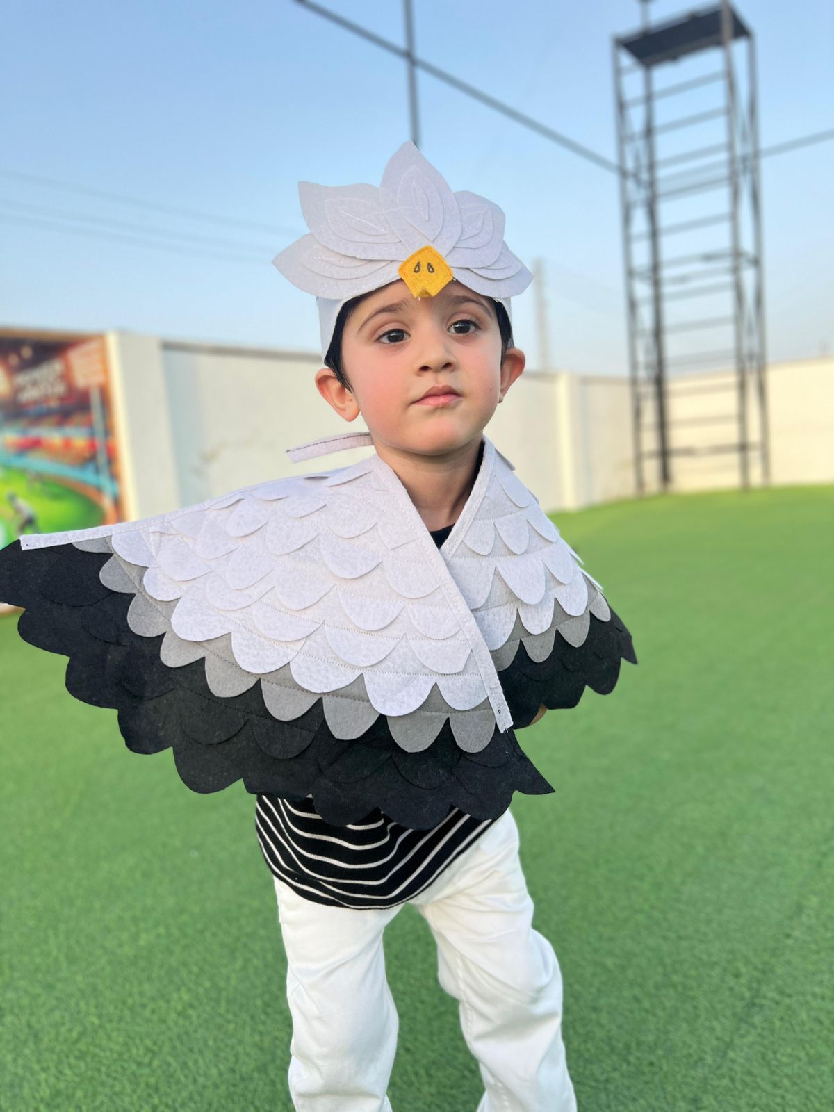 Seagull Costume // Wings and Mask // Handmade Costume // Kids bird costume / Adult bird costume - hunnybunny&co.